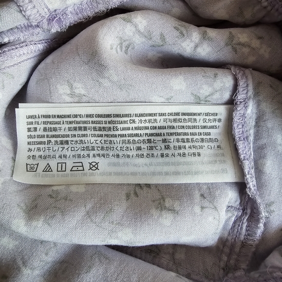 HOLLISTER Women's Lilac Ditsy Floral Print Wrap Front Jumpsuit - Picture 16 of 16